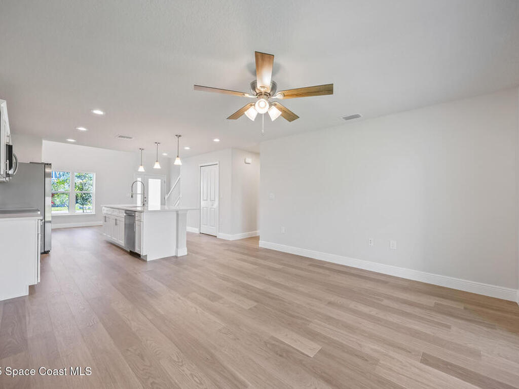 208 Hidden Woods Place, Melbourne, FL 32901