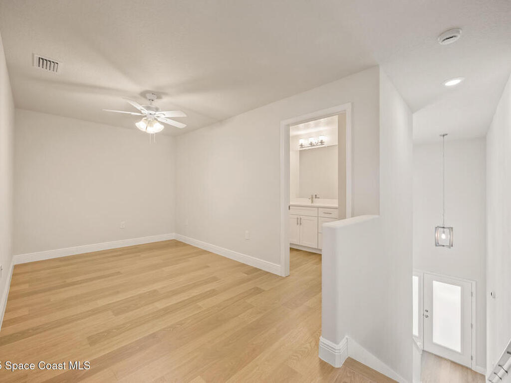 208 Hidden Woods Place, Melbourne, FL 32901