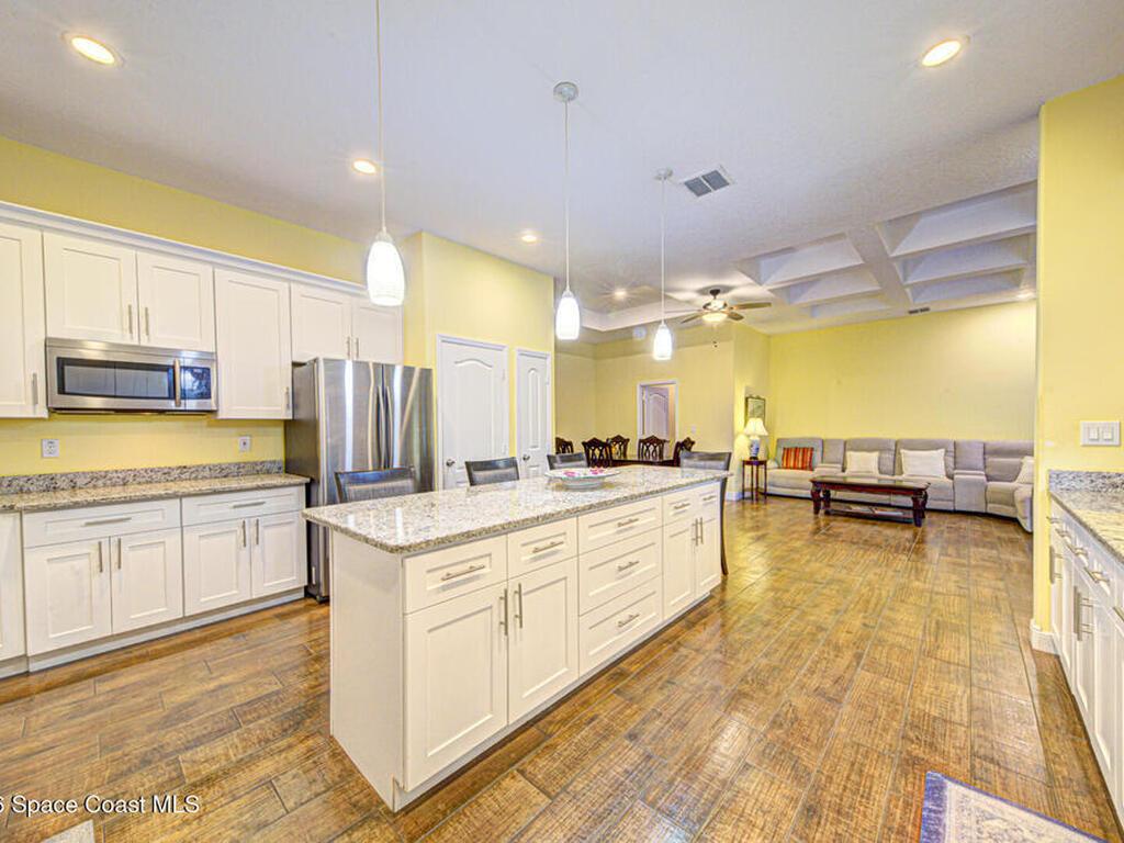 462 Gancedo Street, Palm Bay, FL 32908