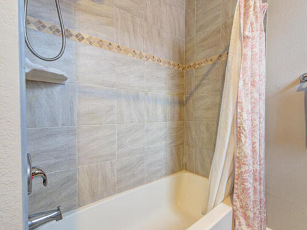 462 Gancedo Street, Palm Bay, FL 32908