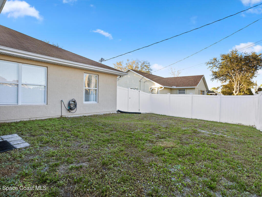 597 Durant Street, Sebastian, FL 32958