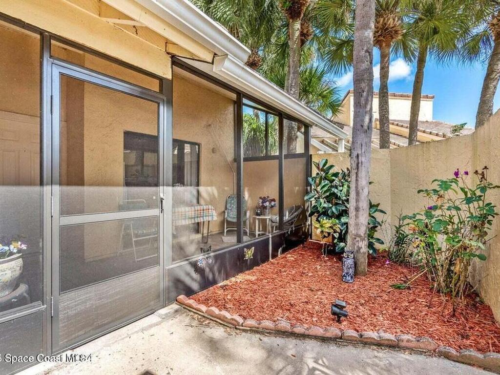 157 Eton Circle, Melbourne, FL 32940