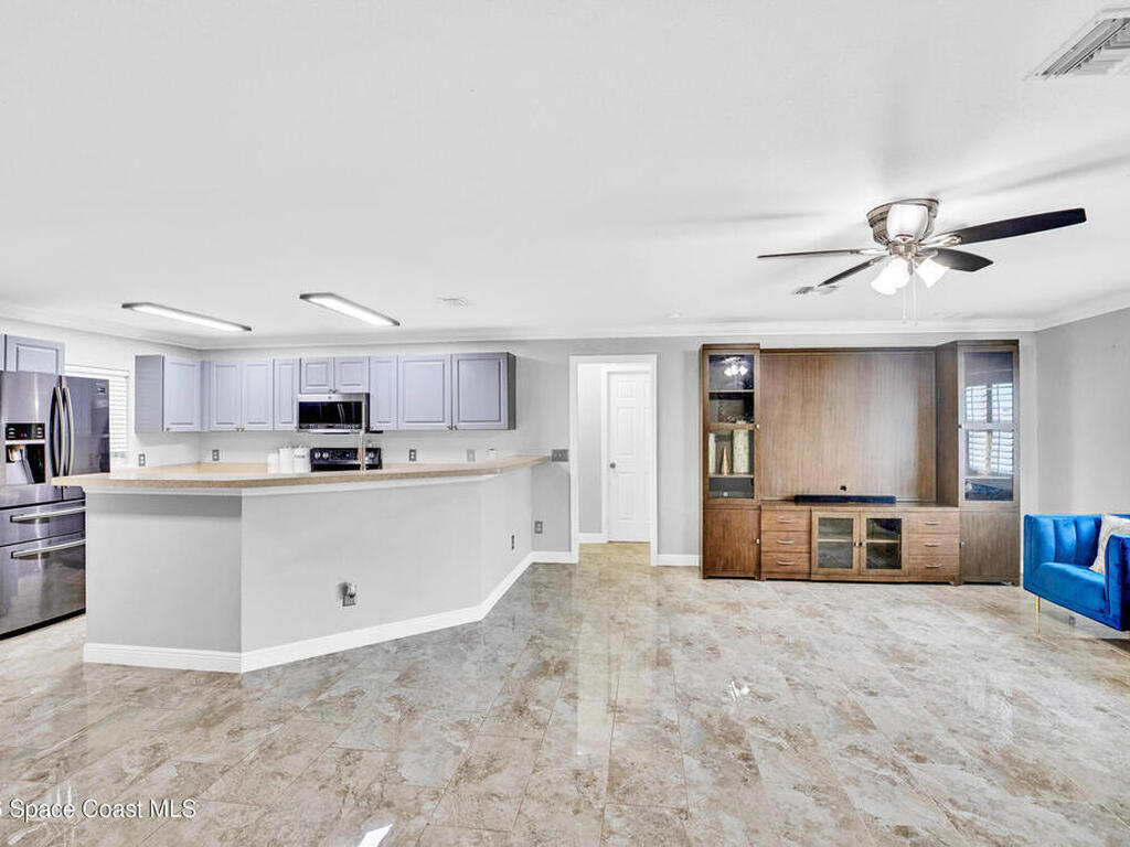 2120 87th Court, Vero Beach, FL 32966