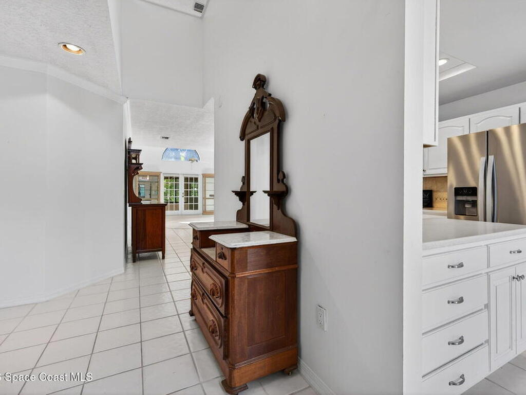 1607 Parkside Place, Indian Harbour Beach, FL 32937