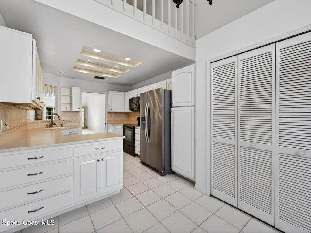 1607 Parkside Place, Indian Harbour Beach, FL 32937