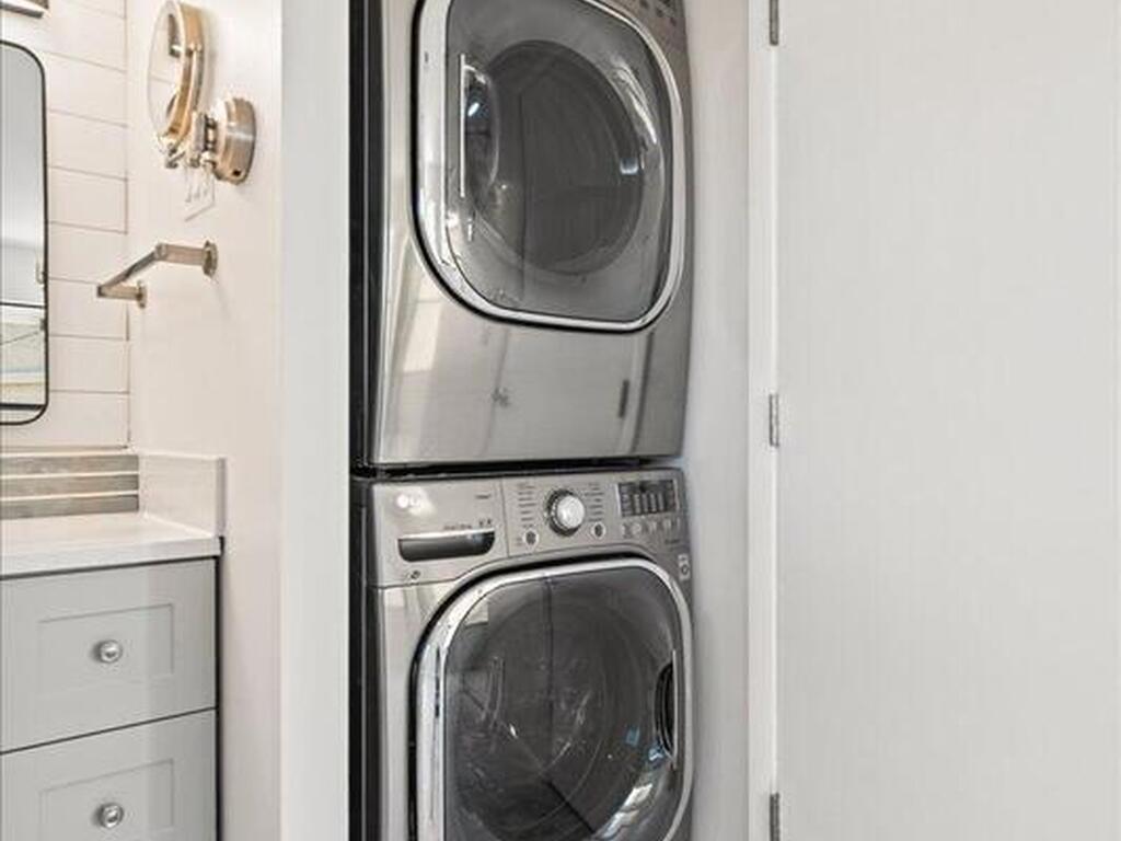 1030 Abada Court, Palm Bay, FL 32905