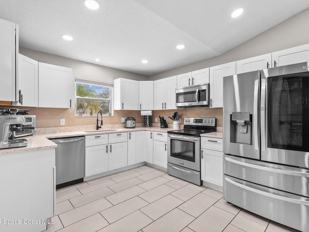 3378 Areca Palm Avenue, Melbourne, FL 32901