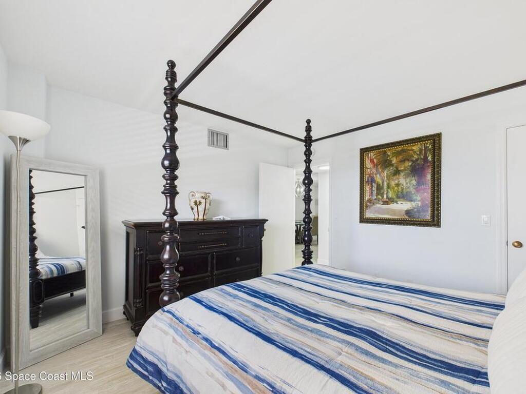 1860 N Atlantic Avenue, Cocoa Beach, FL 32931