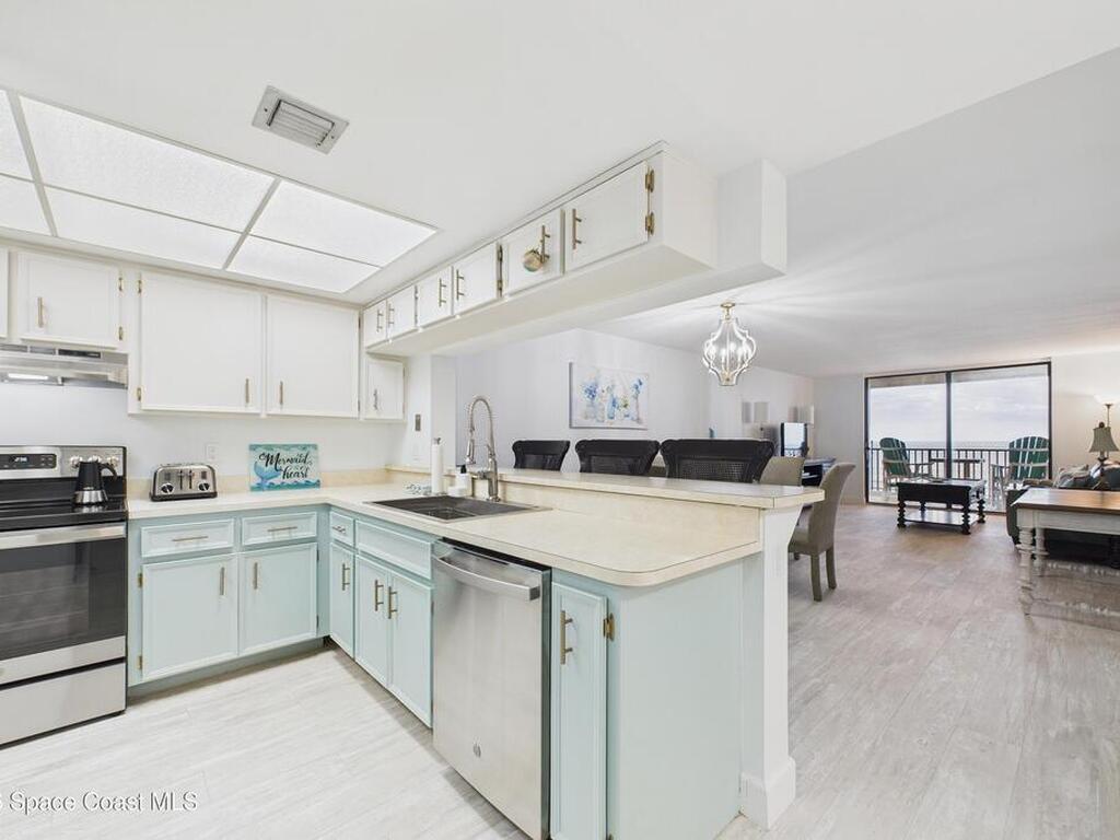 1860 N Atlantic Avenue, Cocoa Beach, FL 32931