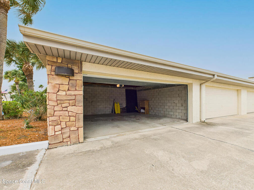 1860 N Atlantic Avenue, Cocoa Beach, FL 32931