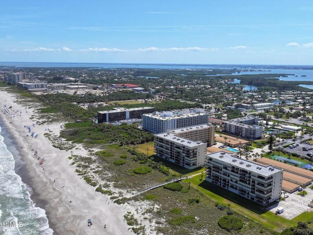 1860 N Atlantic Avenue, Cocoa Beach, FL 32931