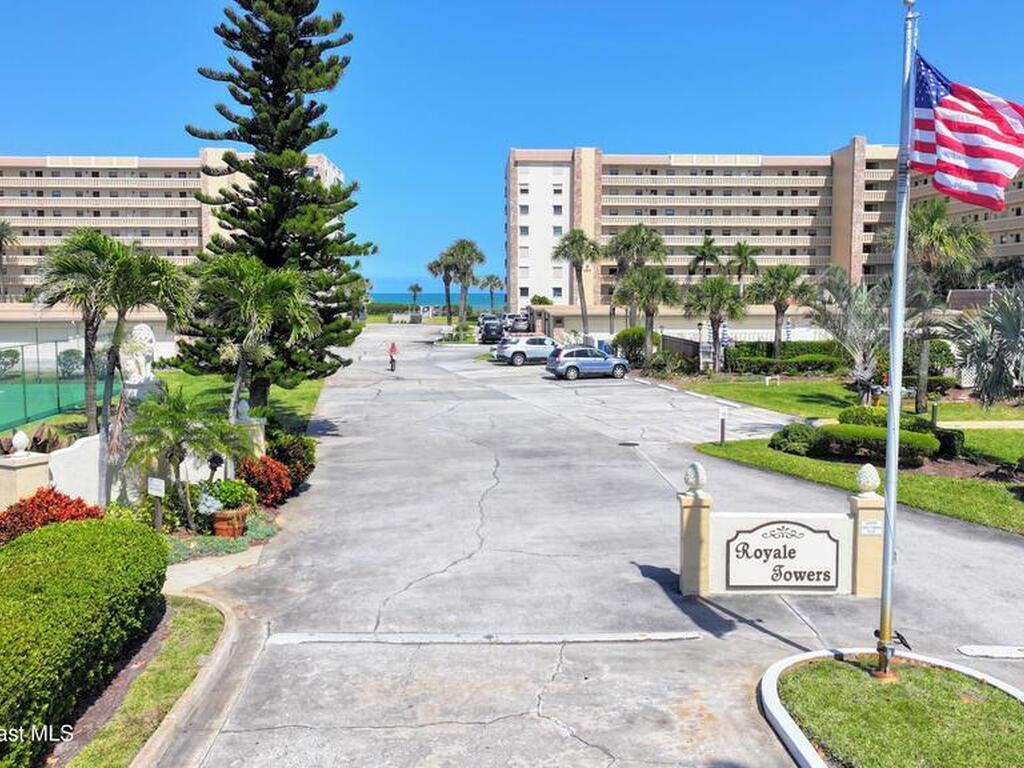 1860 N Atlantic Avenue, Cocoa Beach, FL 32931