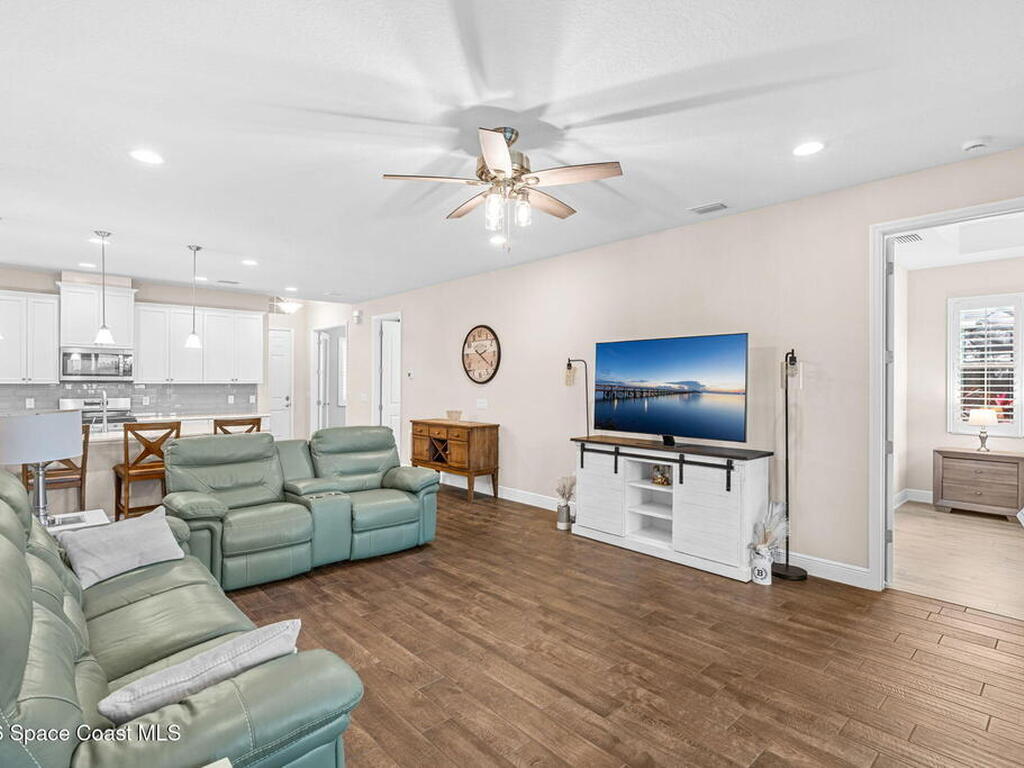 7377 Bluemink Lane, Melbourne, FL 32940