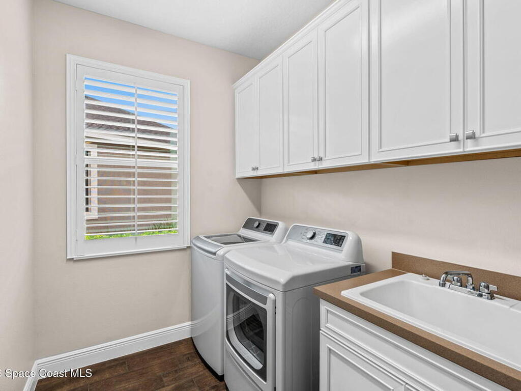 7377 Bluemink Lane, Melbourne, FL 32940