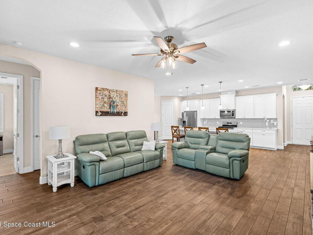 7377 Bluemink Lane, Melbourne, FL 32940