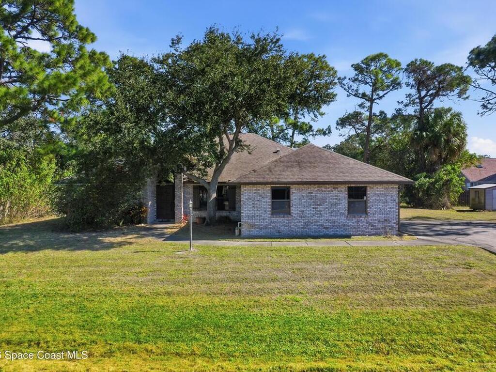 1031 Peacock Avenue, Palm Bay, FL 32907