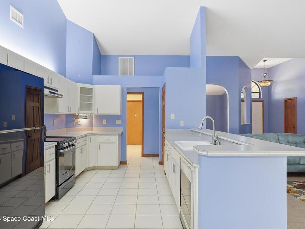 1031 Peacock Avenue, Palm Bay, FL 32907