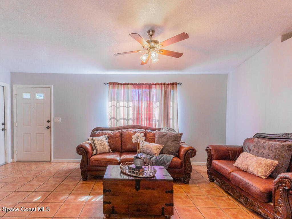 1117 Sapphire Street, Palm Bay, FL 32909