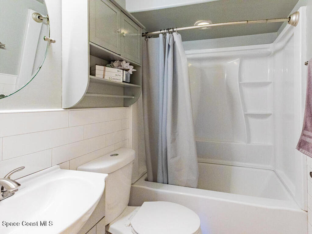 1117 Sapphire Street, Palm Bay, FL 32909