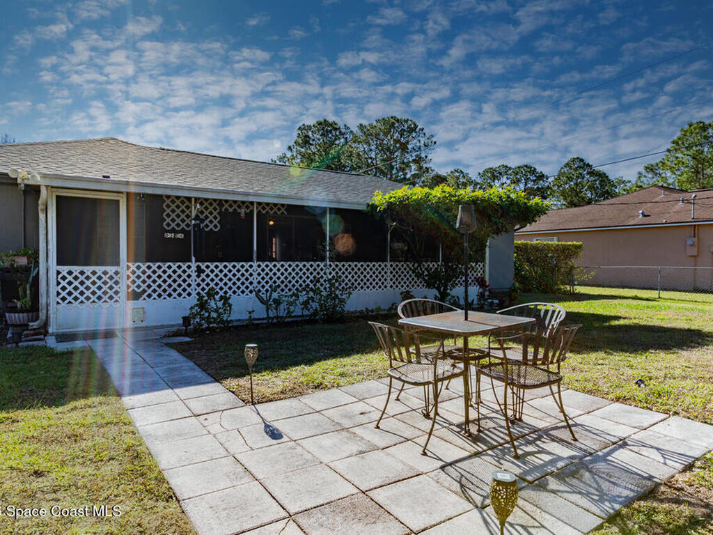 1117 Sapphire Street, Palm Bay, FL 32909