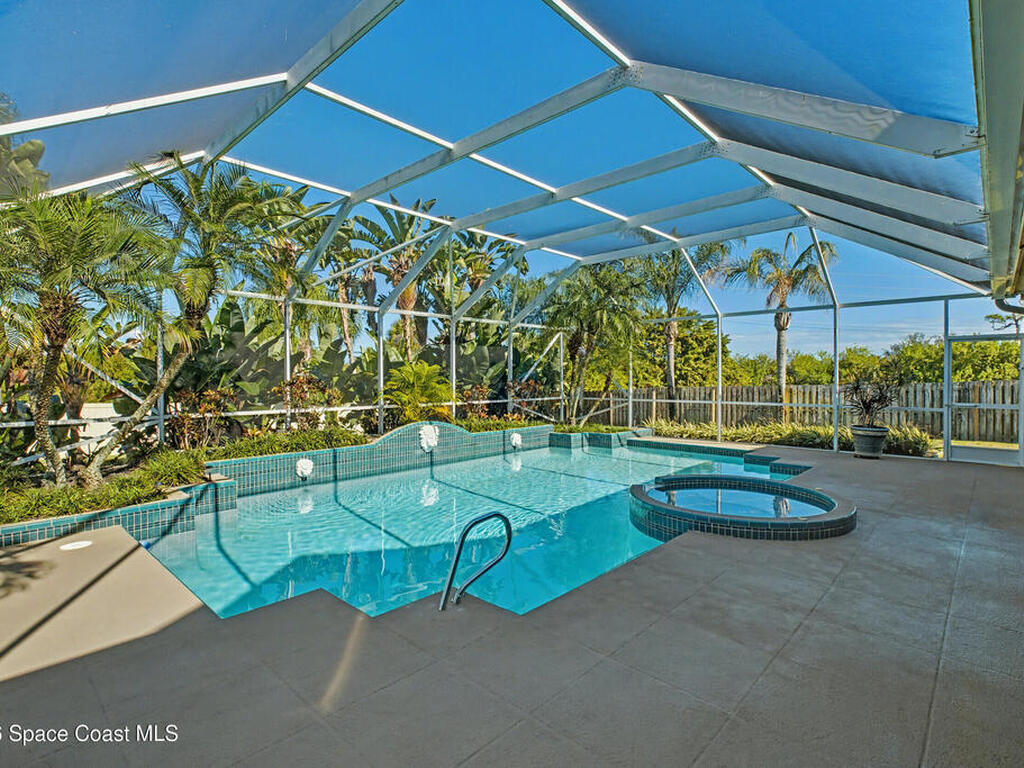 1220 Rebecca Drive, Merritt Island, FL 32952