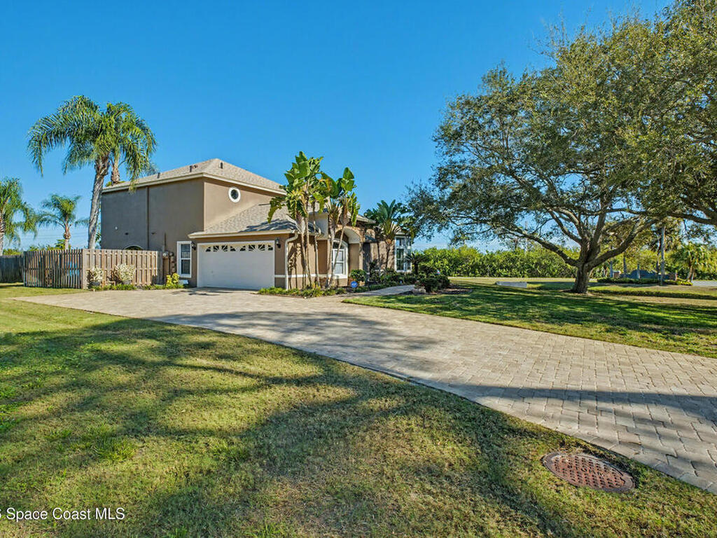 1220 Rebecca Drive, Merritt Island, FL 32952