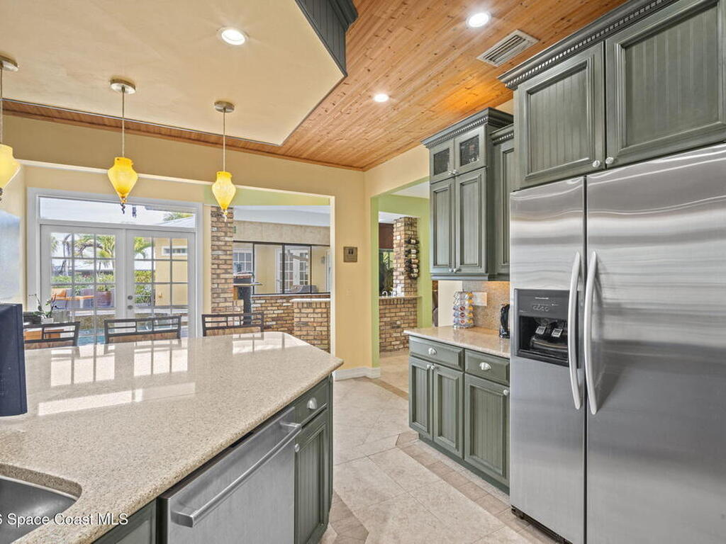 250 Lanternback Island Drive, Satellite Beach, FL 32937