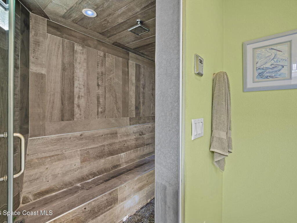 250 Lanternback Island Drive, Satellite Beach, FL 32937