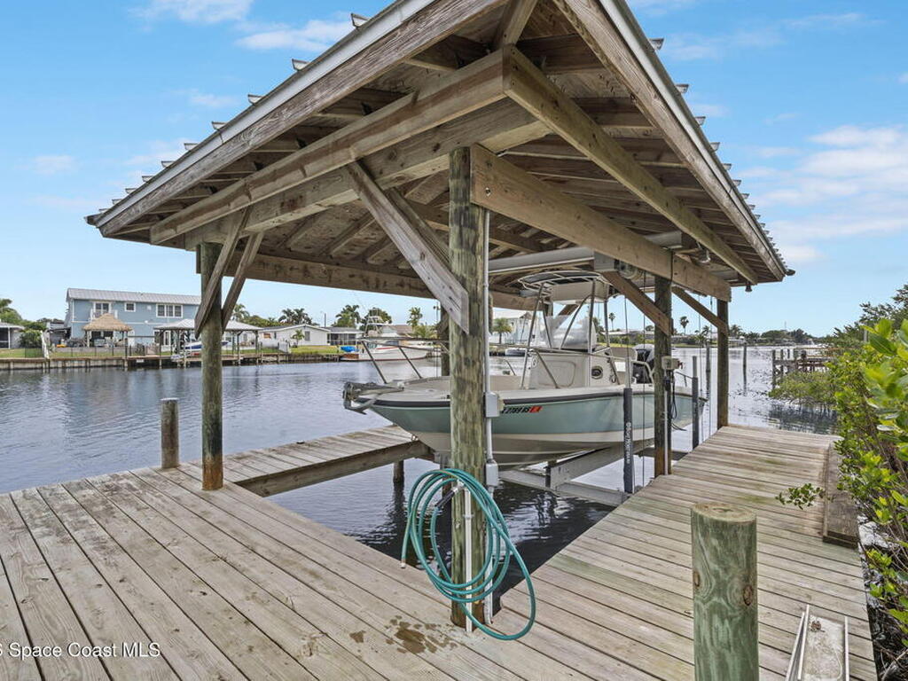 250 Lanternback Island Drive, Satellite Beach, FL 32937