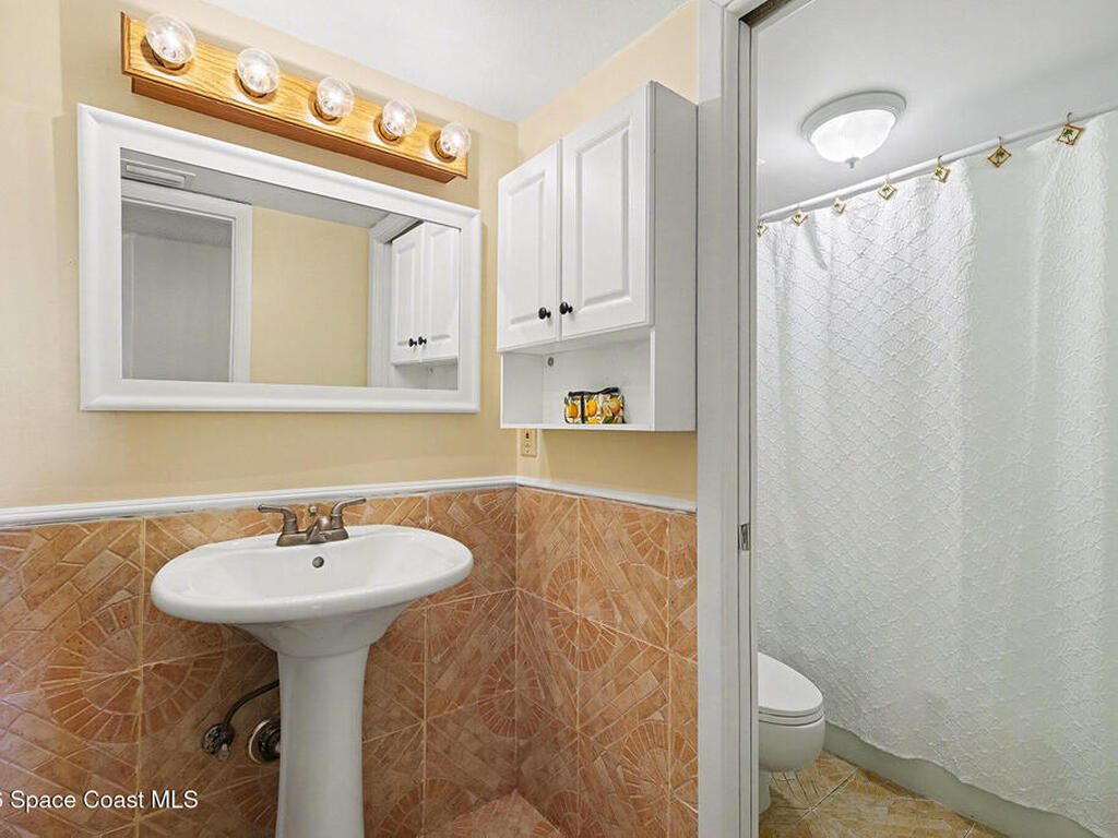 2135 N Courtenay Parkway, Merritt Island, FL 32953