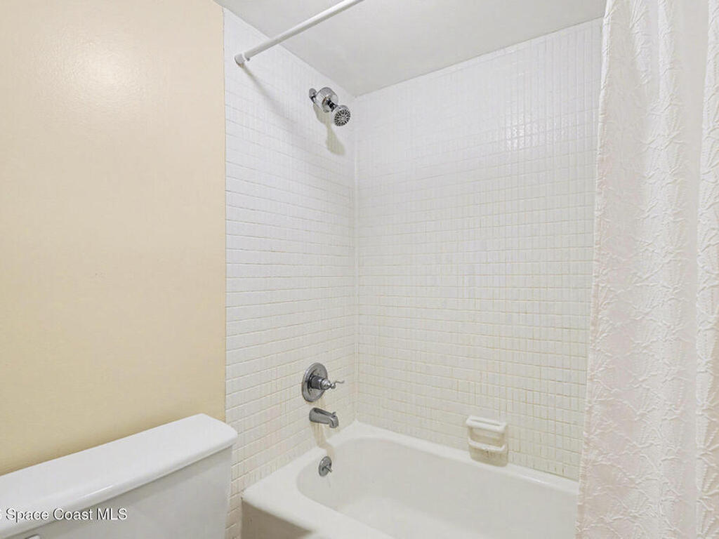 2135 N Courtenay Parkway, Merritt Island, FL 32953