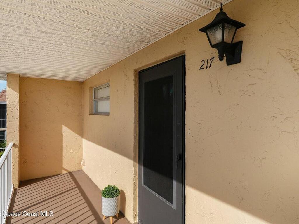 2135 N Courtenay Parkway, Merritt Island, FL 32953