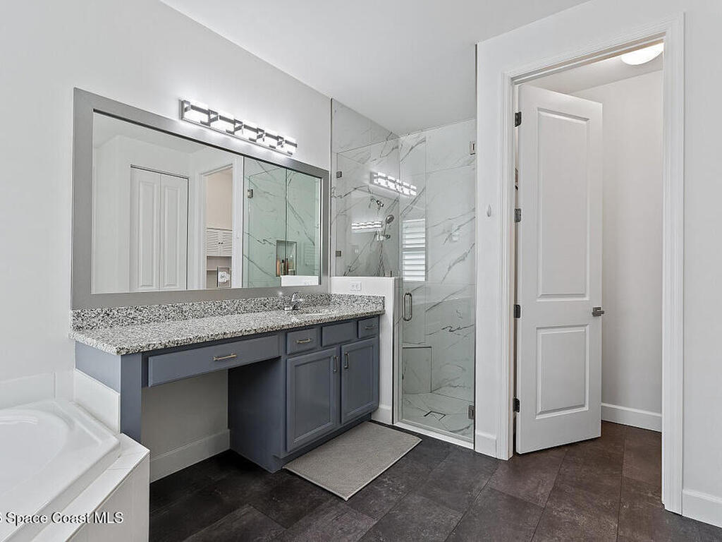 11798 SW Waterford Isle Way, Port St. Lucie, FL 34987