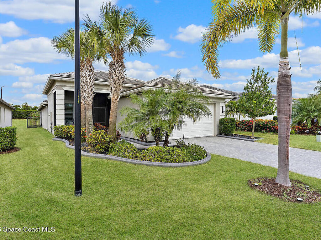 11798 SW Waterford Isle Way, Port St. Lucie, FL 34987
