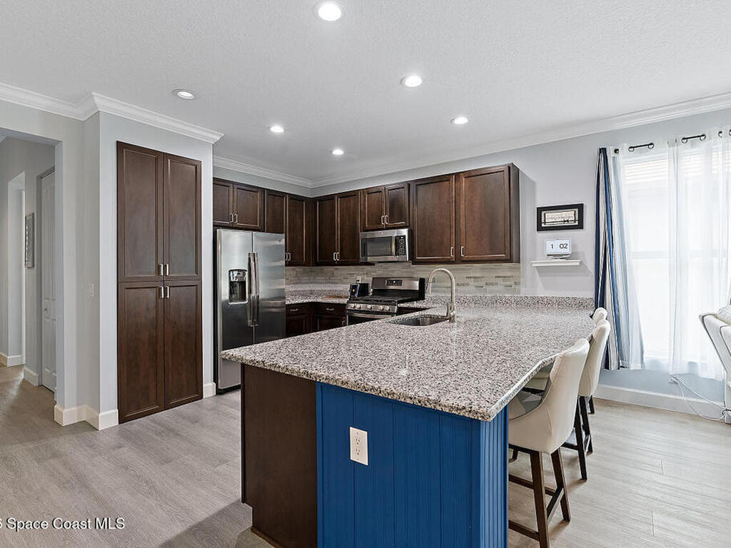 11798 SW Waterford Isle Way, Port St. Lucie, FL 34987