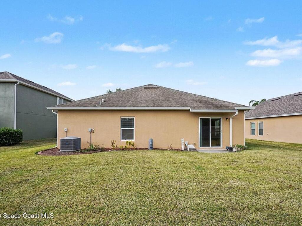 2058 Snapdragon Drive, Palm Bay, FL 32907