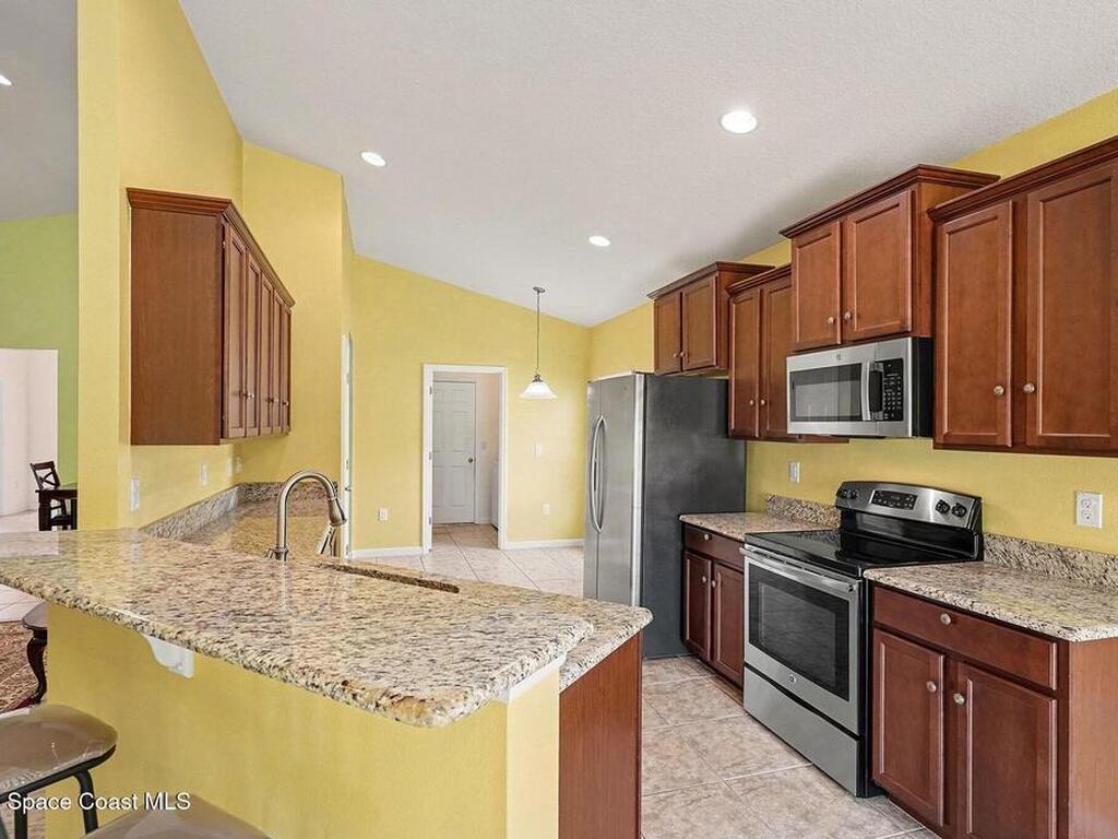 2058 Snapdragon Drive, Palm Bay, FL 32907