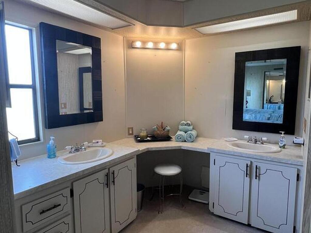 5380 Bannock Street, Micco, FL 32976