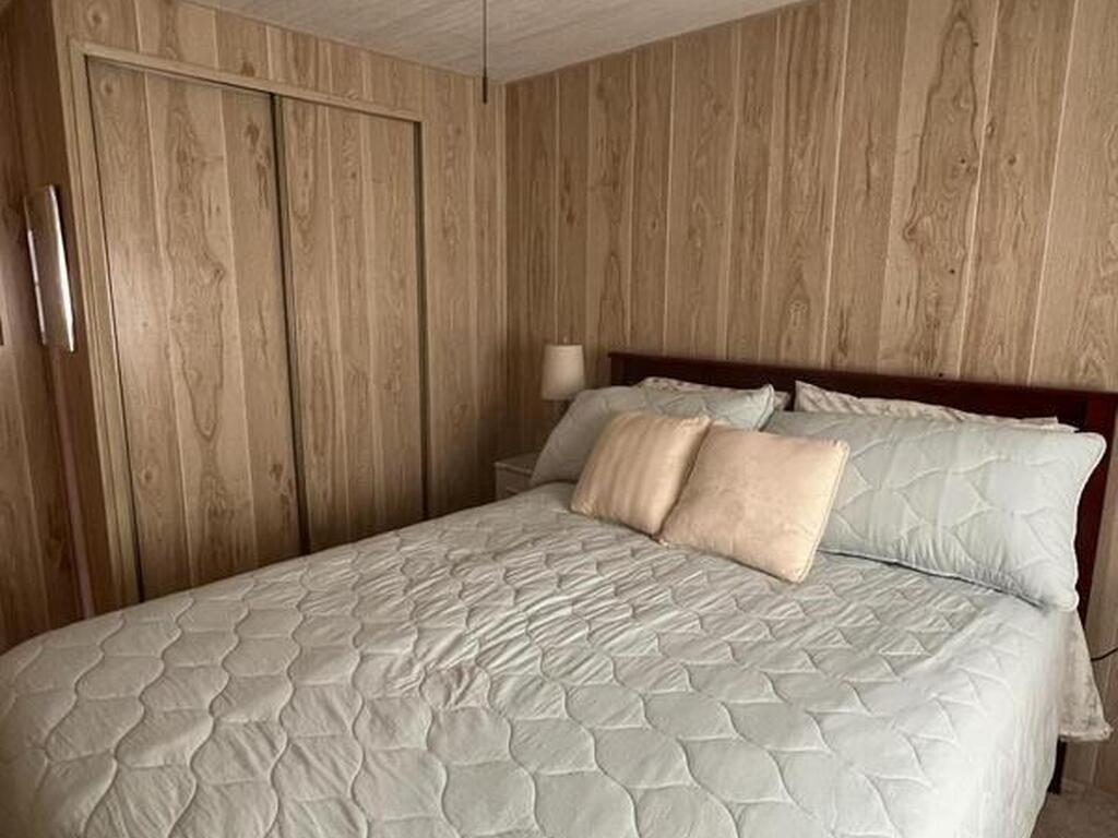 5380 Bannock Street, Micco, FL 32976