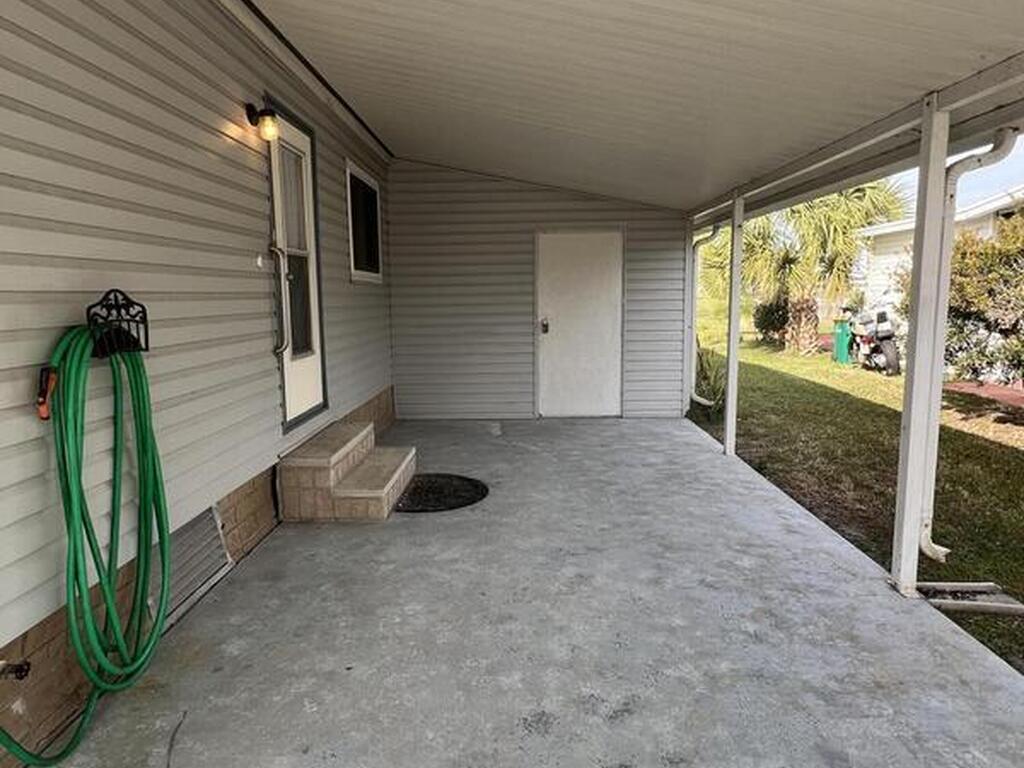 5380 Bannock Street, Micco, FL 32976