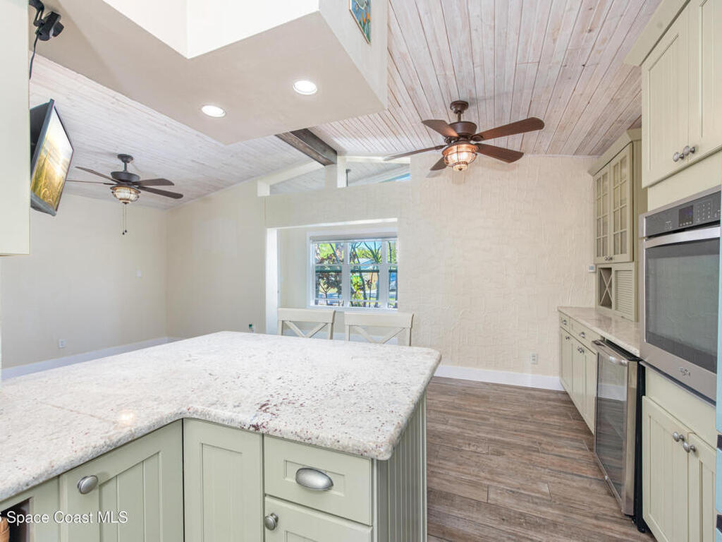 331 Avenida Del Sol Avenue, Indialantic, FL 32903