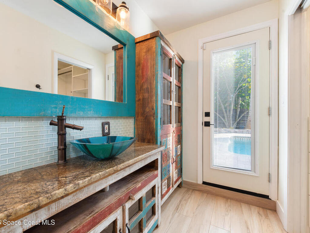 331 Avenida Del Sol Avenue, Indialantic, FL 32903