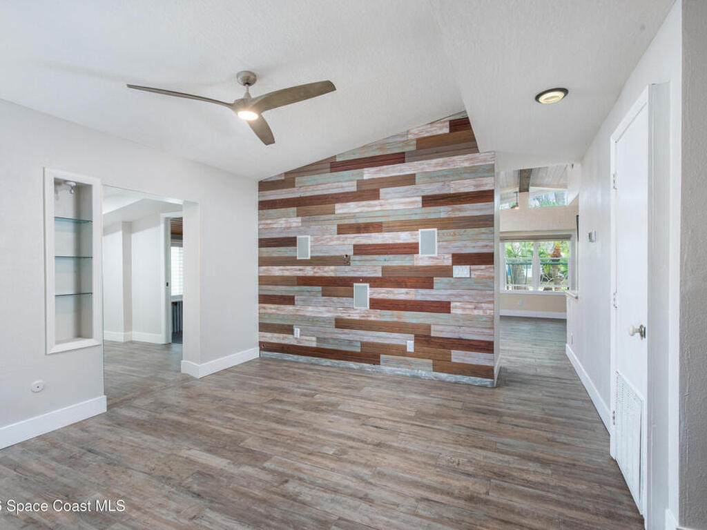 331 Avenida Del Sol Avenue, Indialantic, FL 32903