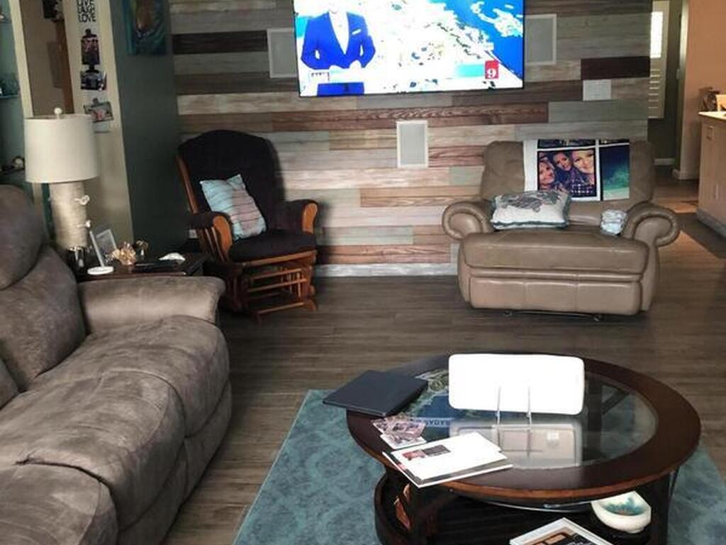 331 Avenida Del Sol Avenue, Indialantic, FL 32903