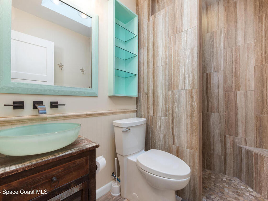 331 Avenida Del Sol Avenue, Indialantic, FL 32903