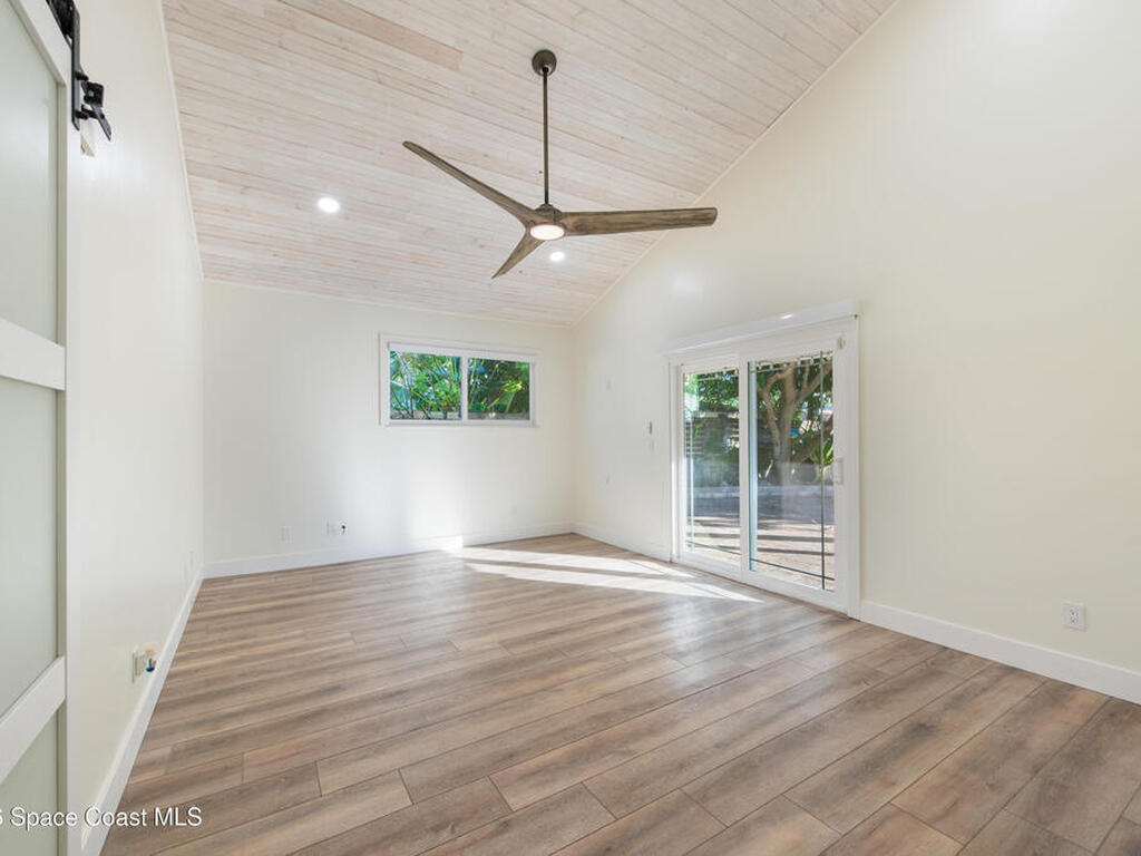 331 Avenida Del Sol Avenue, Indialantic, FL 32903