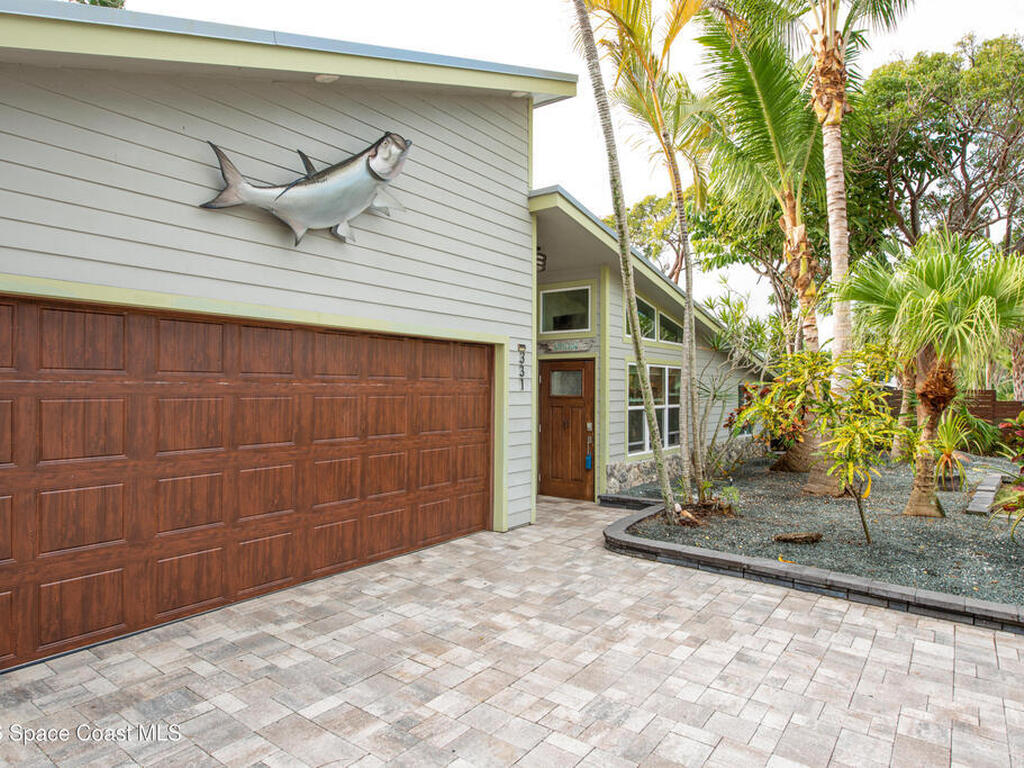 331 Avenida Del Sol Avenue, Indialantic, FL 32903