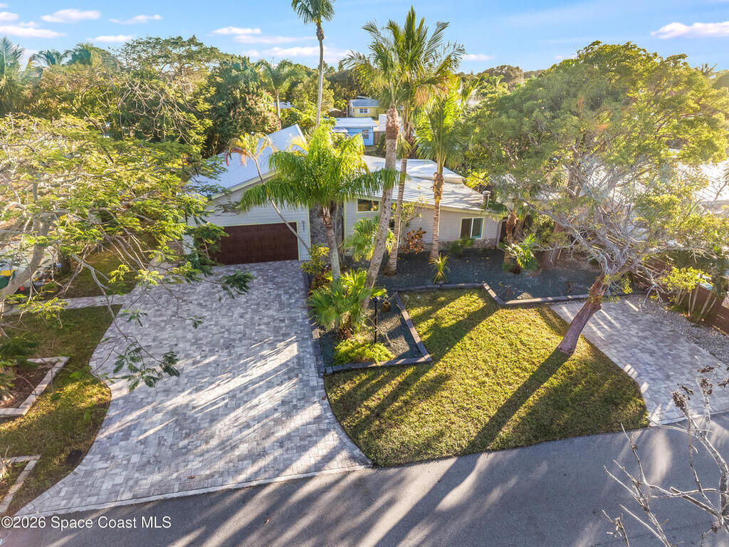 331 Avenida Del Sol Avenue, Indialantic, FL 32903