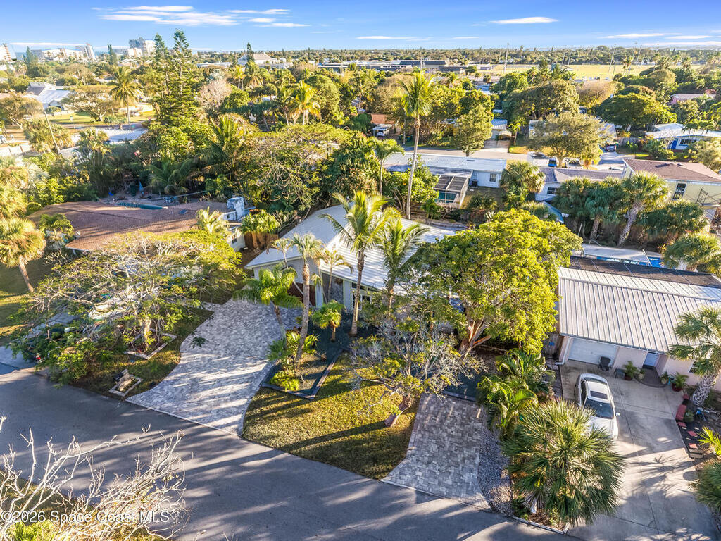 331 Avenida Del Sol Avenue, Indialantic, FL 32903