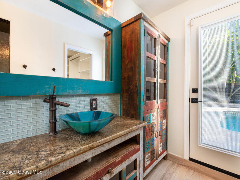 331 Avenida Del Sol Avenue, Indialantic, FL 32903